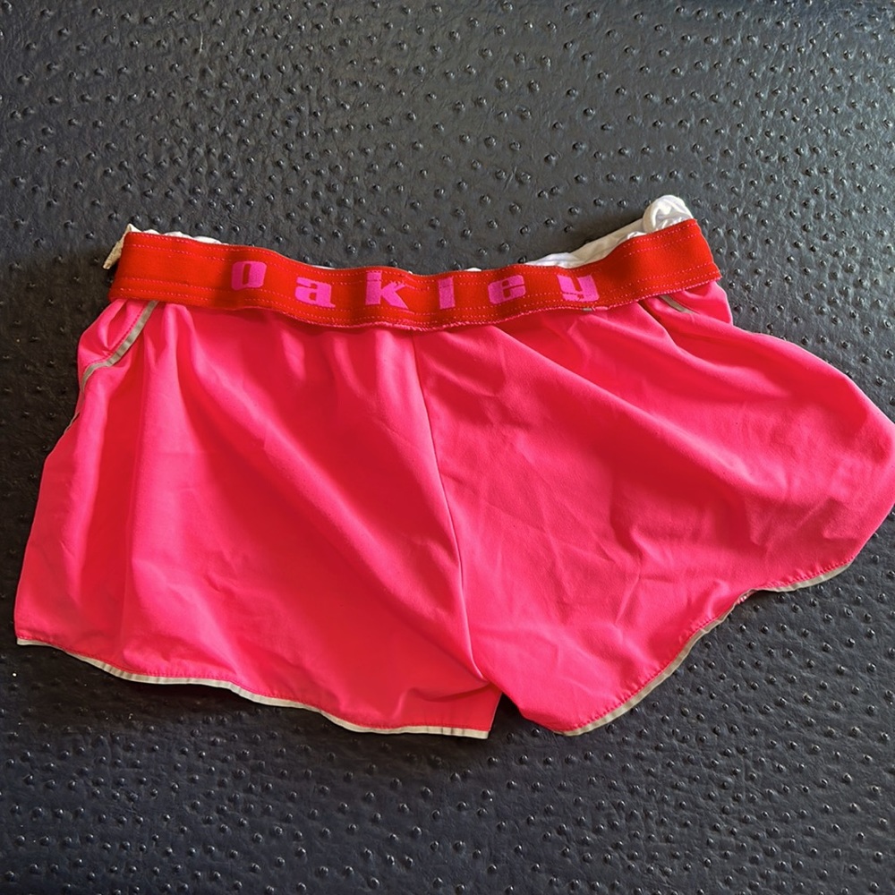 Like new Oakley shorts
